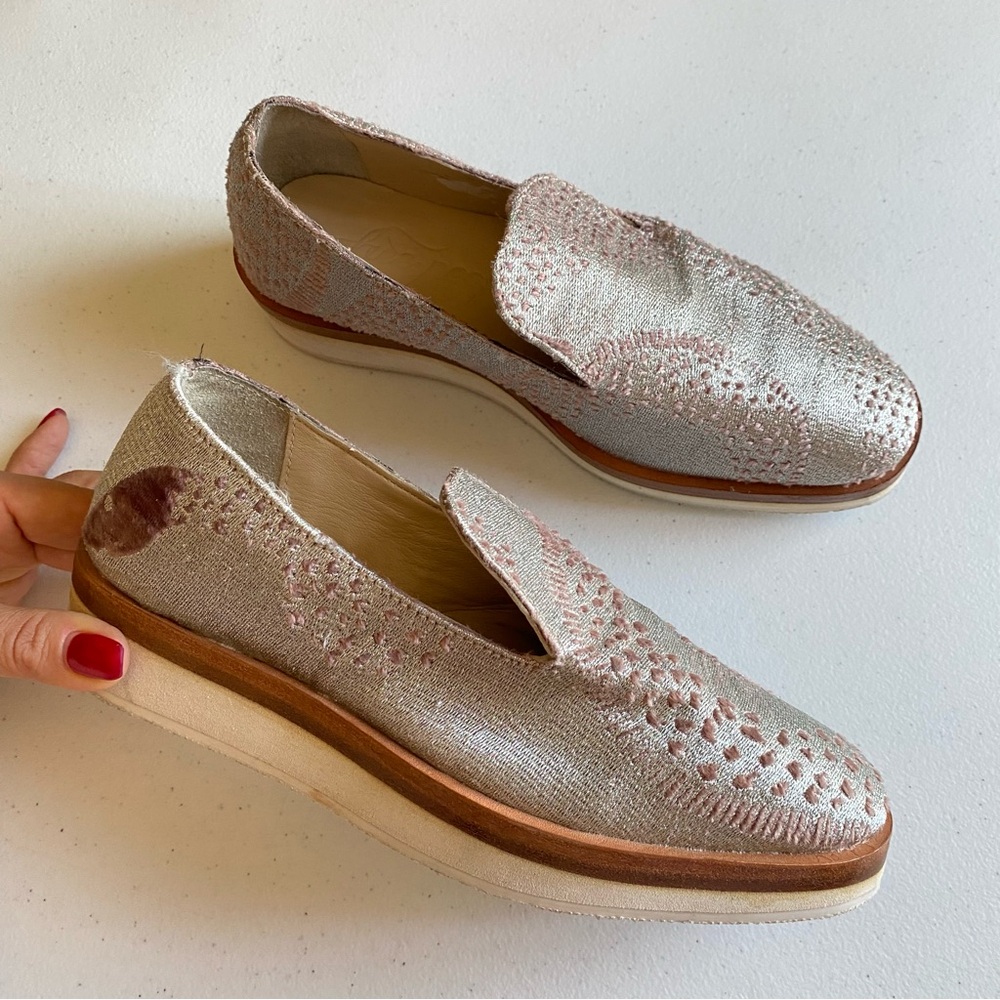 Free People Size 6 Metallic Silver Embroid Almond Toe Slip-on Platform Loafer